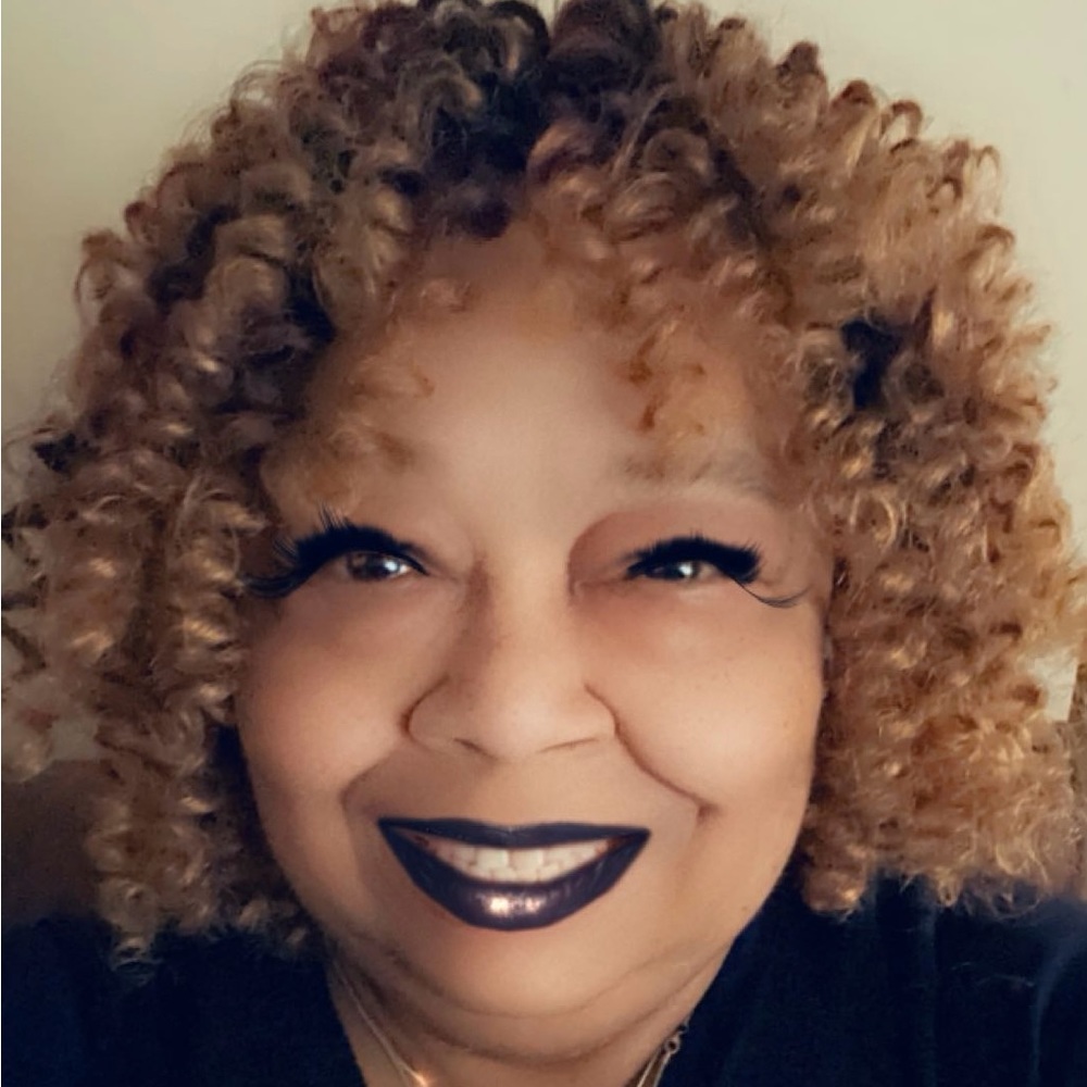 Meet your Posher, Ouida